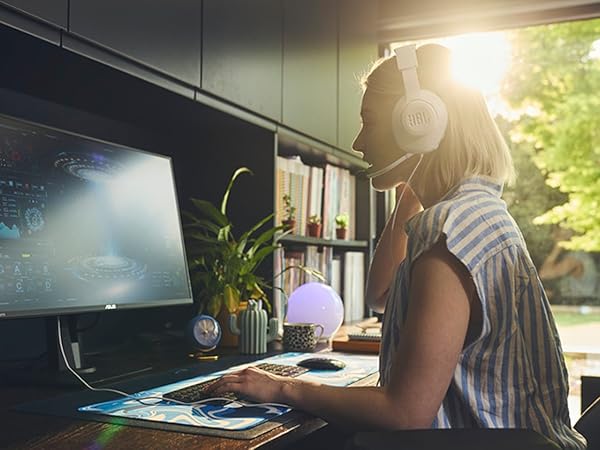 JBL Quantum 100M2 Sound