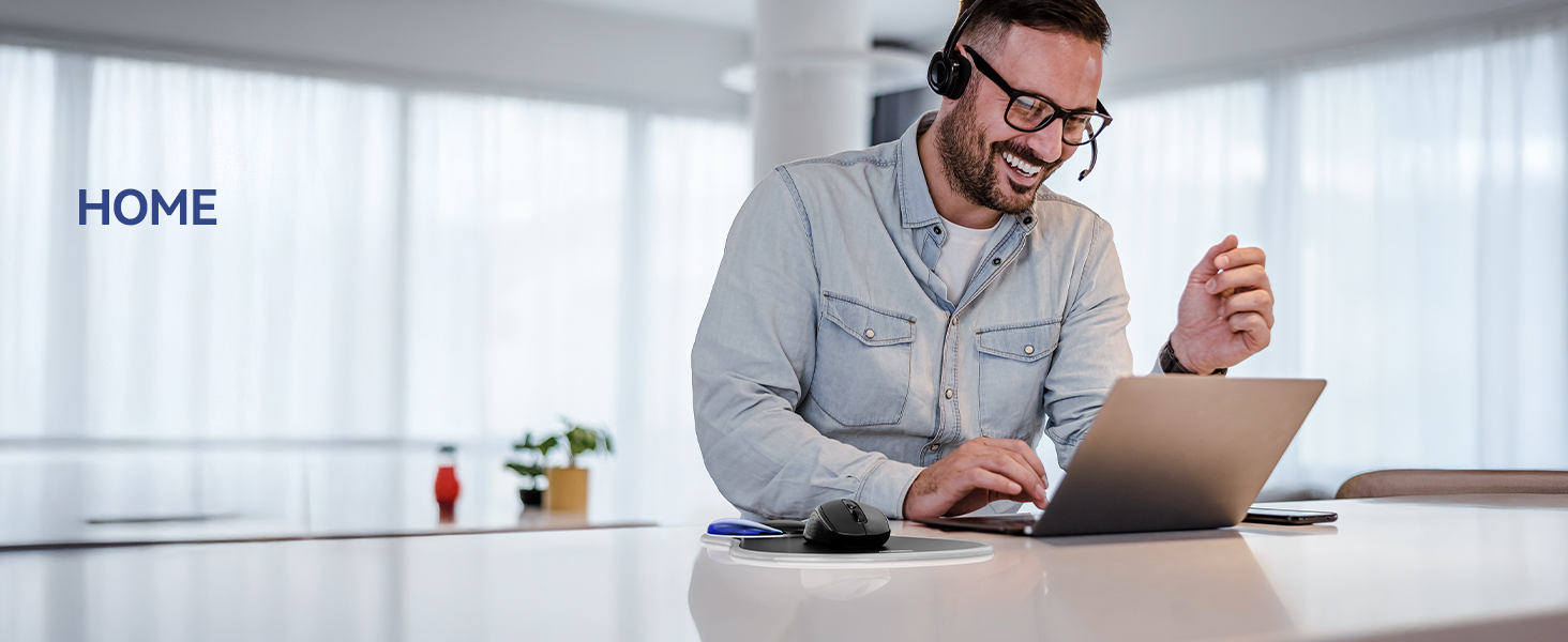 mouse pad with wrist rest