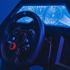 Onissi sim racing gloves will boost your performance on car racing simulation games.