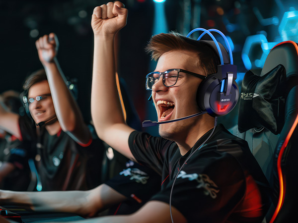 teenage gamer headset