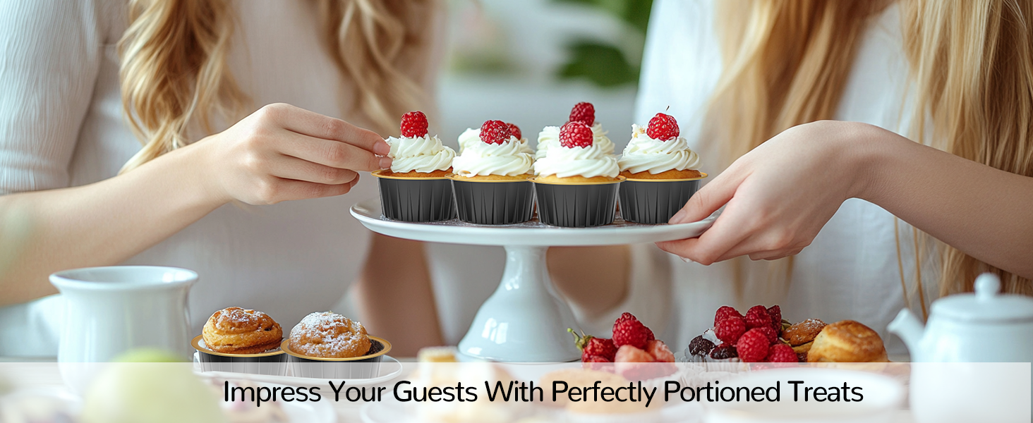 Mini Cake Pans with Lids