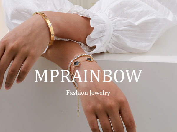 gold bracelet