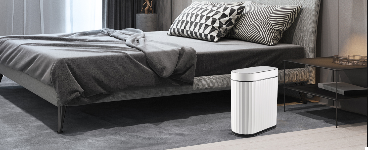 small bathroom trash can with lid