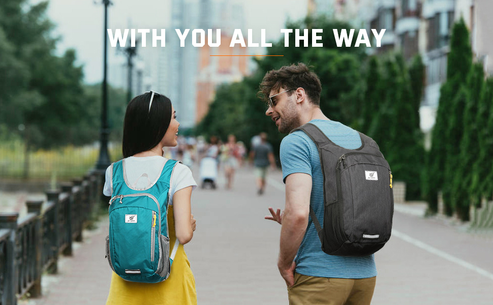 SMALL HIKING DAYPACK