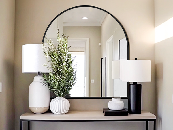arched bathroom mirror