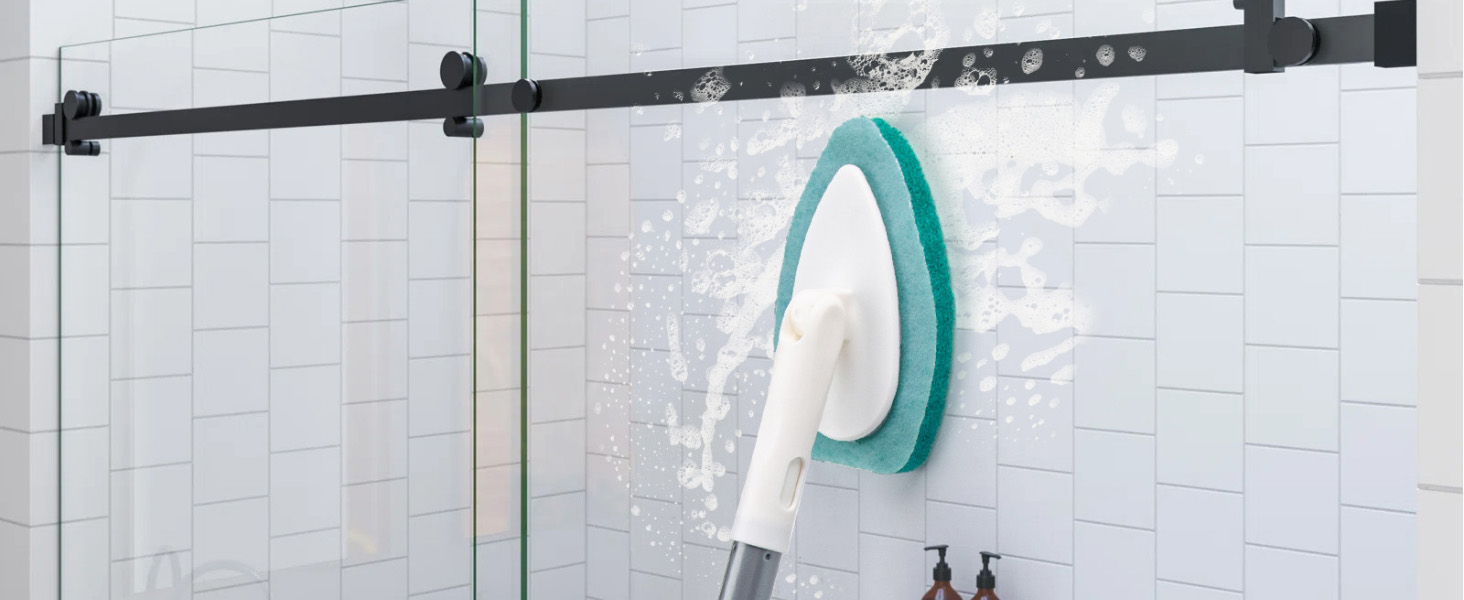 bathtub cleaning brush