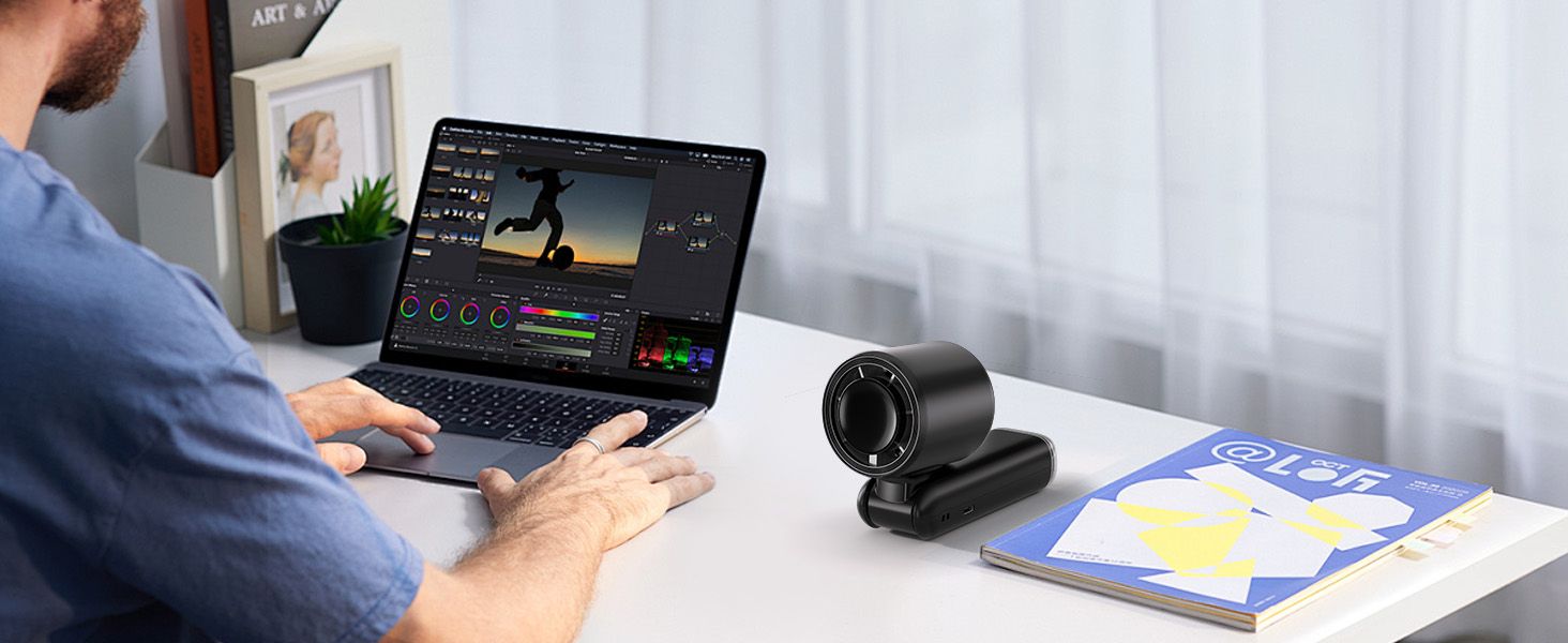 small desk fan for office working and desktop cooling