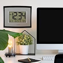 lacrosse, la crosse technology, WT-8002, WT-8002U, digital clock, wall clock, table, calendar