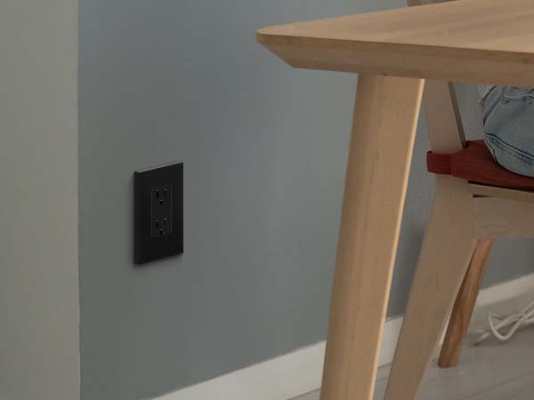 T-61502-TR Lifestyle images-Mobile-01