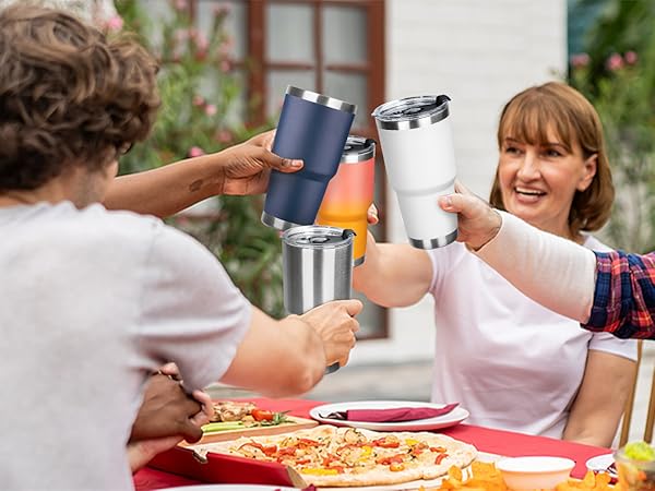 30oz insulated tumbler with straw