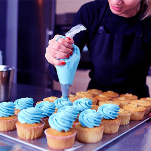 Piping Bags and Tips