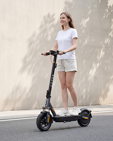 Electric Scooter | 28/19Miles Range | Up to 20MPH | 550W/500W Motor