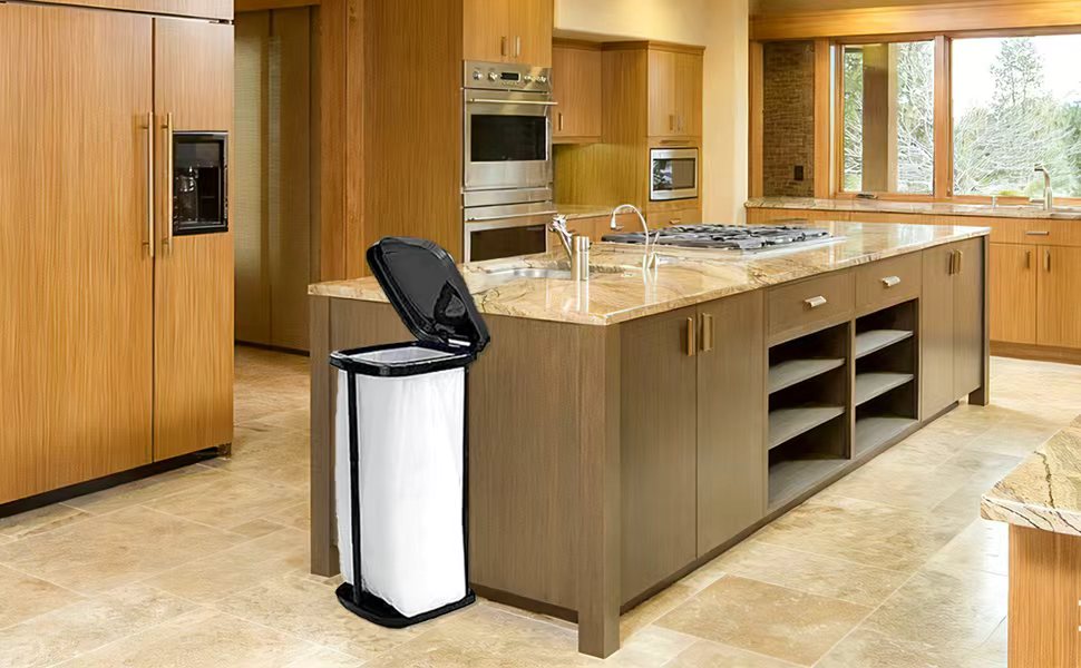 kitchen trach can