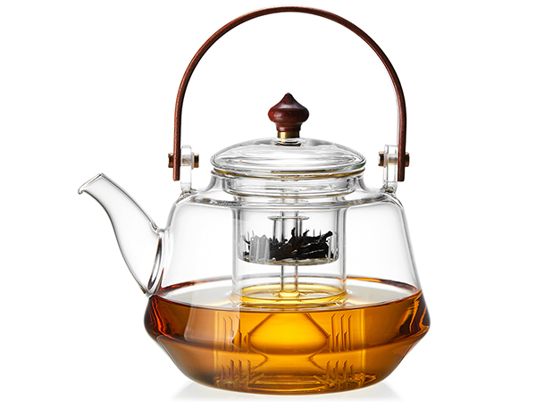 teapot with lid
