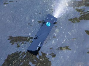 Portable waterproof IPX7 flashlight for bad weather