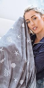https://m.media-amazon.com/images/S/aplus-media-library-service-media/548babe2-d06e-497a-85e9-aa697627011c.__CR524,0,800,1600_PT0_SX150_V1___.jpg