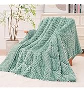 Super Fuzzy Soft Fleece Sherpa Weighted Blanket 15 lbs for Adults, 3D Imitation Turtle Shell Luxu...
