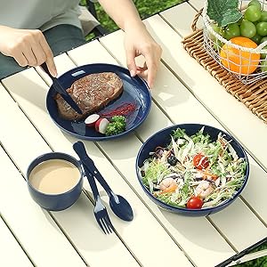 Plastic Plates
