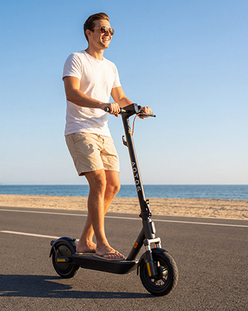 Electric Scooter | 28/19Miles Range | Up to 20MPH | 550W/500W Motor