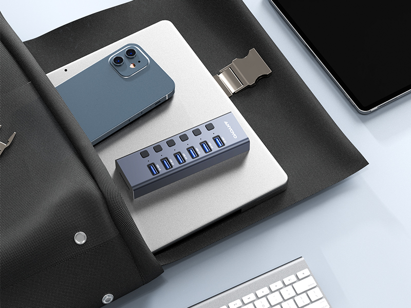 compact powered usb c hub