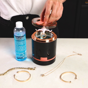 Placing Jewelry inside ultrasonic cleaner