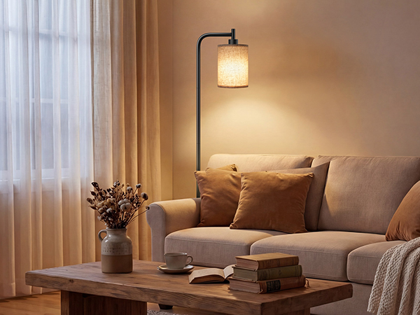 FLOOR LAMP