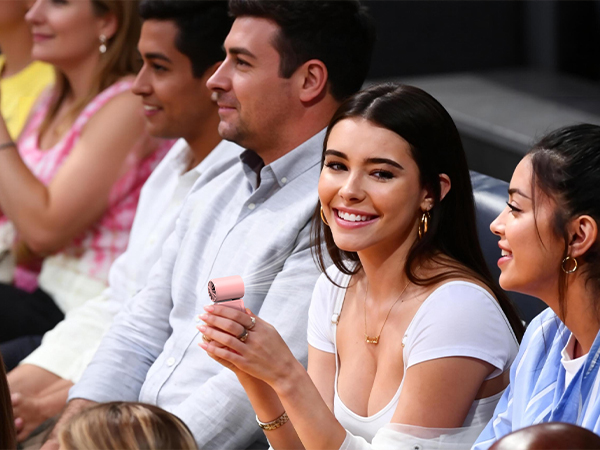 compact handheld fan for commute compact handheld fan for concert compact handheld fan for cruise