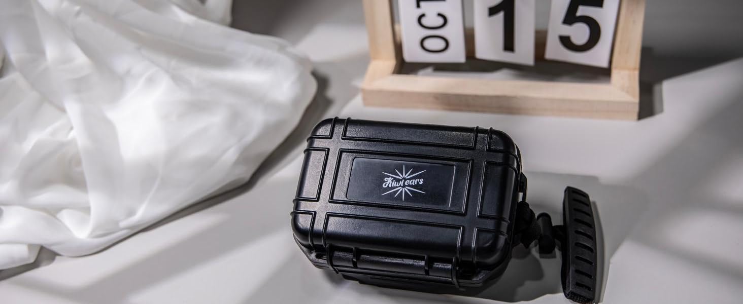 Text reads 'LAMP EDITION 3'. Multiple angled views of a geometric pendant lamp with a textured gold-colored woven or latticed shade design.