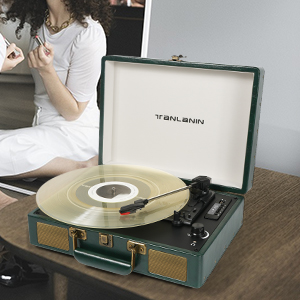record player withe speaker vintage