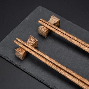 chopsticks with rest