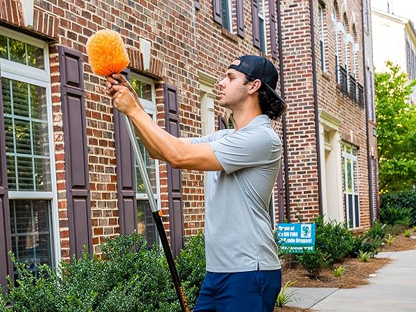Dusters Window Squeegees Paint roller Fruit picker Light bulb changer