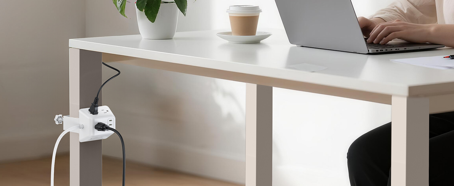 desk plug station