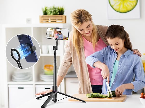 Phone clip for magnetic tripod
