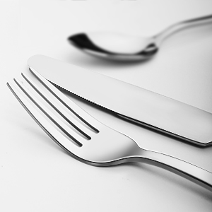 4 salad forks, 4 dinner forks, no rough edges