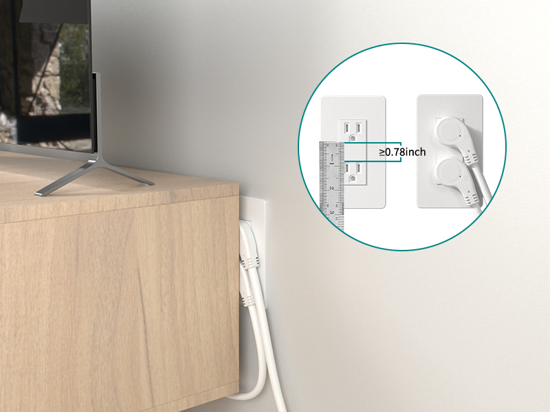 Flat plug extension cord