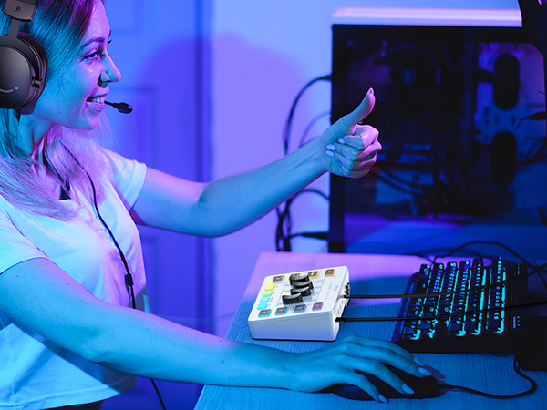 DJ mixer for gaming
