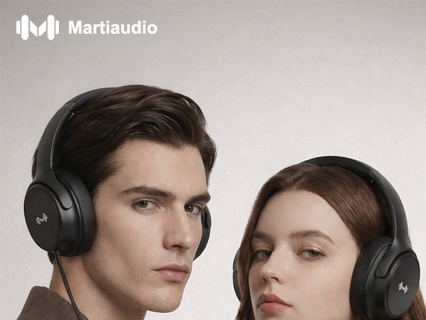 MartiAudio headphones showing universal compatibility with USB-C and 3.5mm audio jacks.
