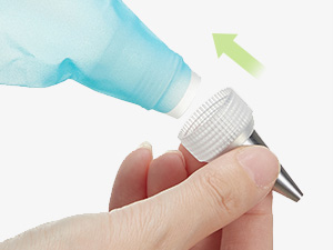 piping bags and tips set