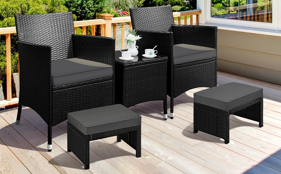 Set of 2 Wicker Ottomans
