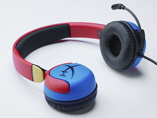 Rotating earcups