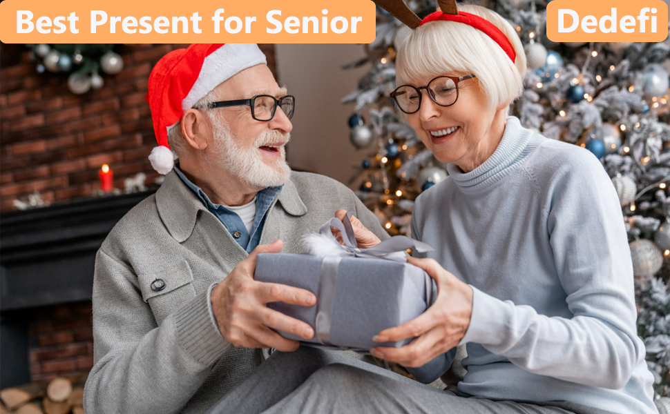 magnifying glass with light