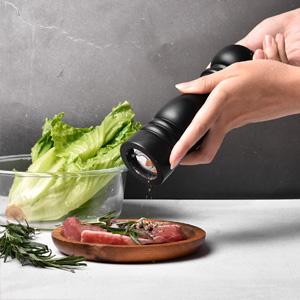 salt and pepper mill set3