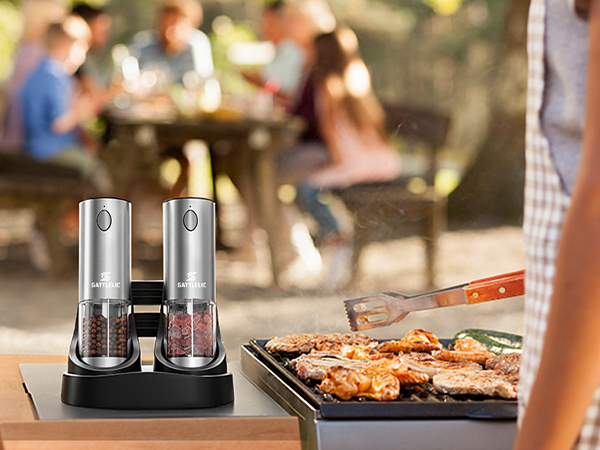Electric Salt and Pepper Grinder Set
