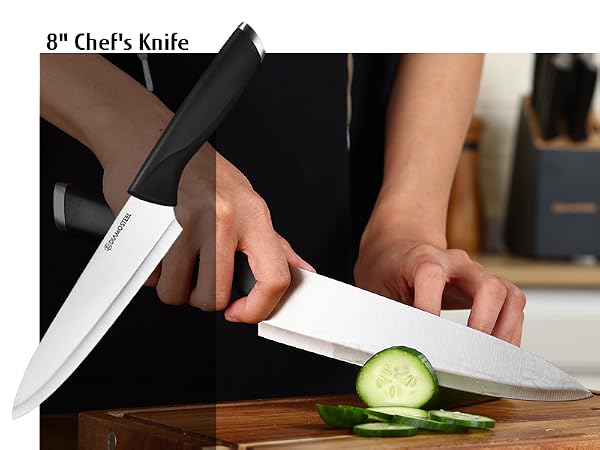 knife set with magnetic strip