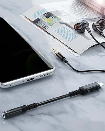 usb c to 3.5mm adapter