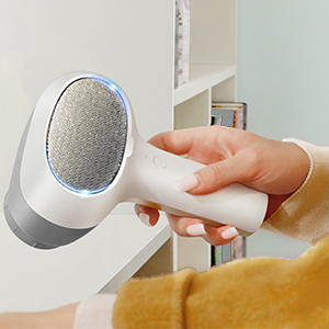 Built-in anti-static brush