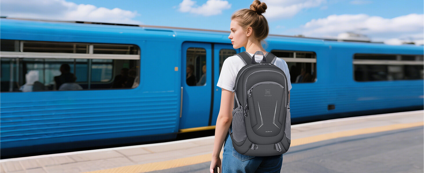 The MIYCOO daypack is designed for daily commutes. It fits your essentials for work, urban trips
