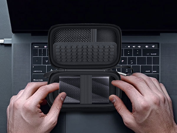 Travel pouch for samsung t9 ssd