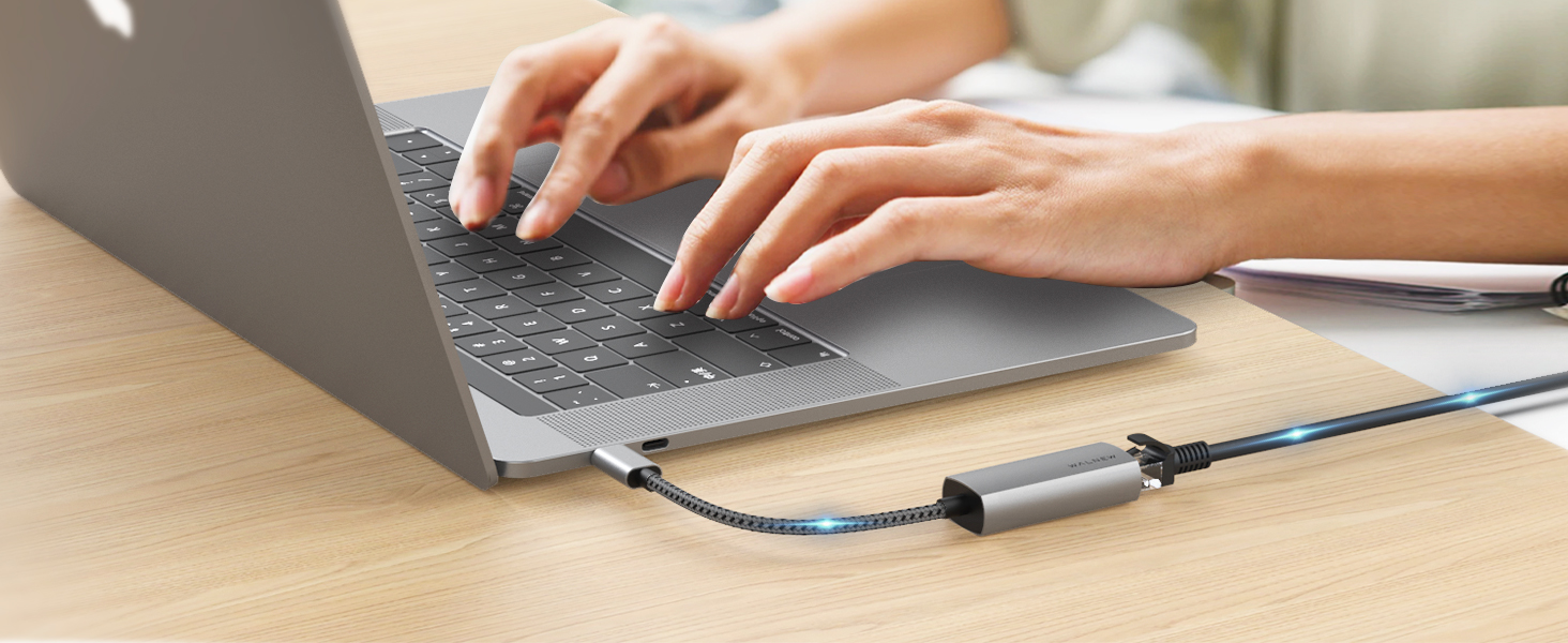 Thunderbolt 3 to RJ45 LAN Network Adapter