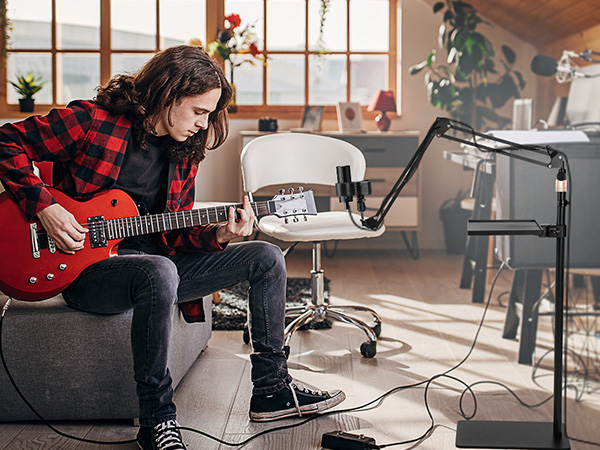 studio mic stand